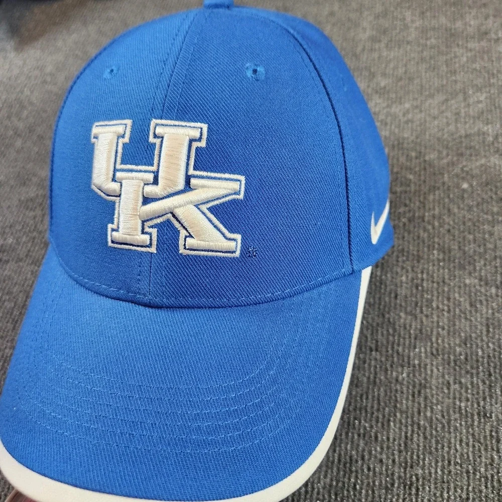 Kentucky Wildcats Hat Adjustable One Size Nike Legacy 91 Dri Fit NCAA Basketball